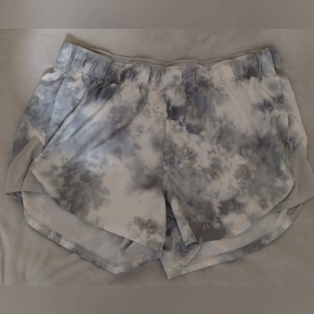 Athletic Works Women's Size XXXL Gray and White Tie-Dye Women’s Running Shorts